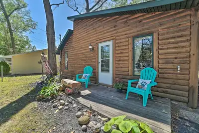 Image de Charming Houghton Lake Cottage w\/ Backyard!