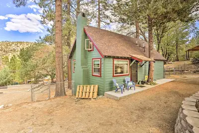 Image de Wrightwood Cabin w/ Cozy Interior!