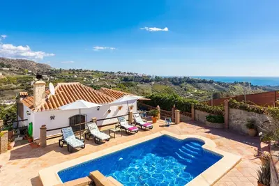 Image de Villa Paloma - Trois Chambres Villa, Couchages 6