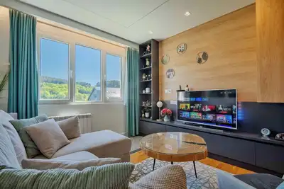 Image de Step Into a World of Pure Comfort–Where Every Moment Feels Like Home, But Better!