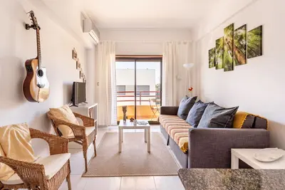 Image de Altido Adorável Apartamento T1 com varanda perto da praia
