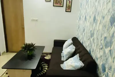 Image de 103, rental homes and apartment nearby airport Solanki residency