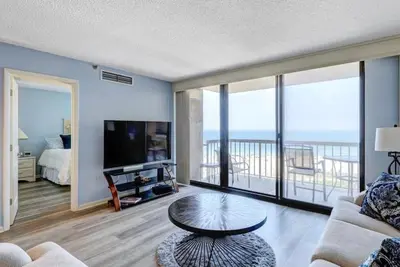 Image de Breathtaking Ocean View, Beachfront Condo-Steps to Beach/Pools, Sea Colony East