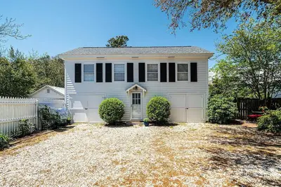 Image de *New Listing* Pollock St. Cottage in Historic Downtown Beaufort!