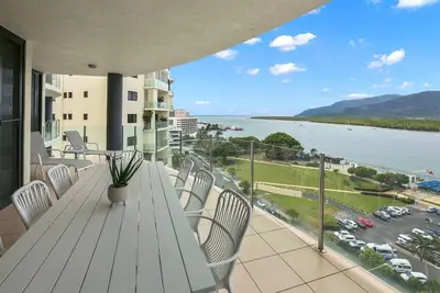 Image de Seascape: Luxury Waterfront Living in the Heart of Cairns