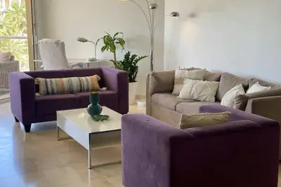 Oasis-Fantastic Condo Overlooking Eagle Beach