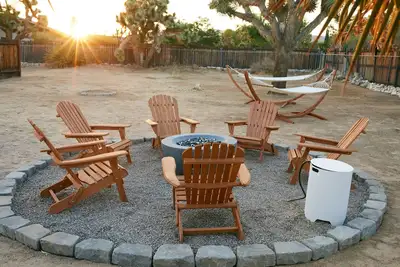 Image de The Mirage | Firepit | Putt Putt | Hot Tub | Bbq Grill | Bocce Ball, Joshua Tree