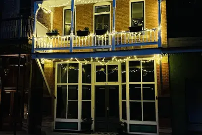 Image de Down On Main - a charming historic apartment in the heart of Eureka Springs