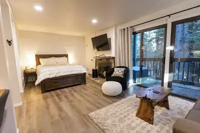 Image de Modern Studio at Hidden Valley- Walk to Lifts & the Village