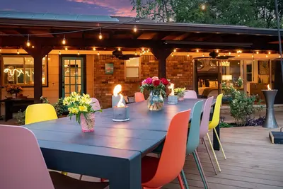 Image de Colorful, Design-Inspired Home with In-Ground Pool Near Cowboys Stadium