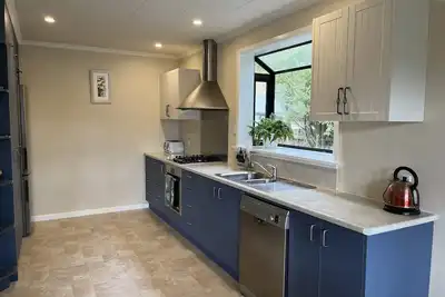 Image de Sunny Geraldine family bungalow