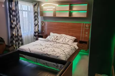 Image de Luxurious Studio Apt. minutes from the Cbd. King bed, A/C