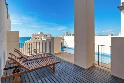 Image de Beachfront Bahia La Plata by Costarentals- Ref M13