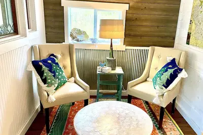 Image de Quiet, peaceful, spotless studio near Lake Superior and all Bayfield amenities.