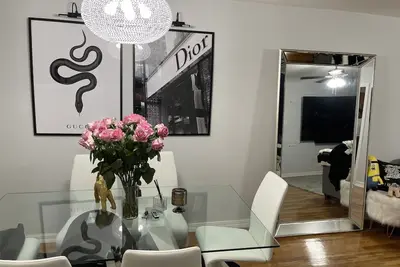 Image de Lovely 2 bed/ bathroom apartment with open parking