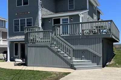 Image de Beautiful beach front home