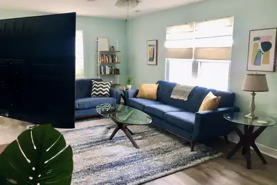 Image de Stylish 3br Home - 15 min from beach or downtown