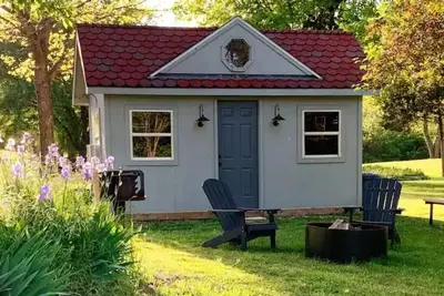 Image de The Camper’s Cabin W/ Bunk Bed