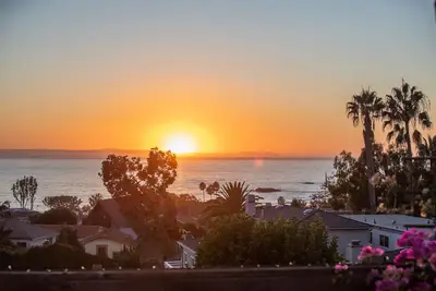 Image de Ocean Views, Best Village Location, Walk Everywhere, 3 Br Home, Fully Remodeled