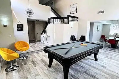 Image de Huge 5 Bedroom w/ Pool close to strip