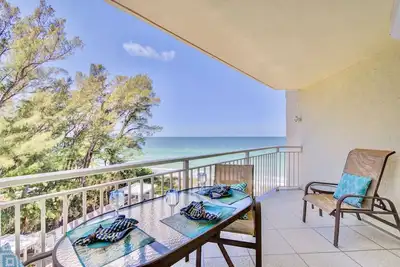 Image de Breathtaking view of the beach.