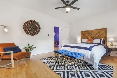 Image de MidCentury Modern Suite with Hudson River\/Mt Beacon Views