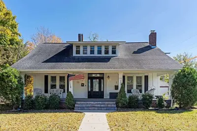 Image de Charming Craftsman Home in the Heart of Dickson!