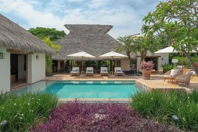 4 Luxury Bedrooms Villa | Nature Focused | Ocean & Golf Views | Sleeps 10