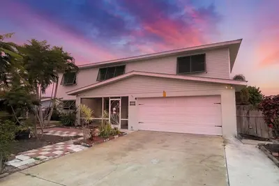 Image de Skyline Breeze - Minutes from downtown Jensen Beach
