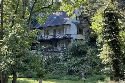 Historic Three Story English Cottage