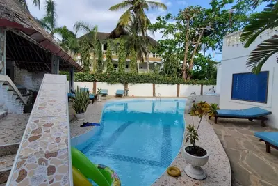 Image de 1 Bed Villa - Sleeps 2 - Pool - Smoking - Parking