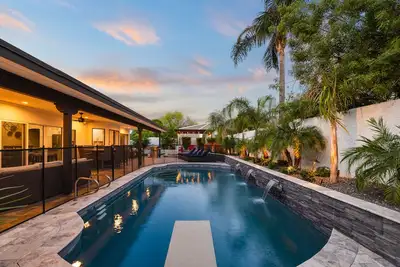 Image de Pool, foosball, family fun at Always Summertime!