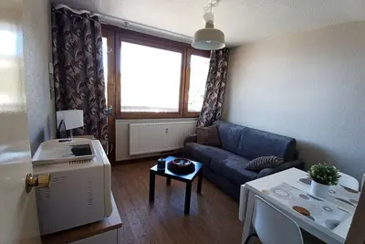 Image de Studio fonctionnel au pied des pistes, rénové, balcon, animaux admis