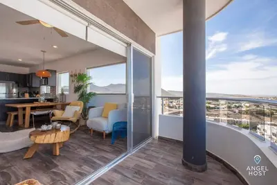 Image de Spectacular Views, Pools, Walk to Malecón