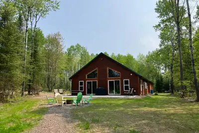 Image de New Construction Cabin - Waterfront, Wooded, on Atv\/Snowmobile trails