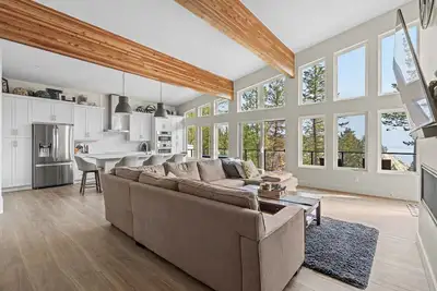 Image de The Brae Cabin | Luxury | Lake Views | Large Deck