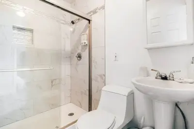 Image de Location! ! ! Large Cozy home in East Austin!