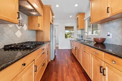 Image de Peaceful Seaside Beach Bungalow