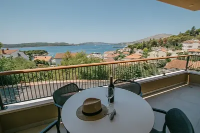 Image de Urban sea view apartment 2+2, Trogir