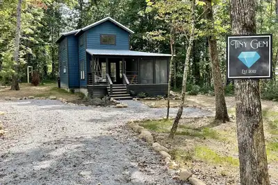 Image de Tiny Gem at The Retreat at Water's Edge