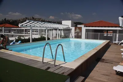 Image de Près de la plage! Charmant Appart rénové + Piscine