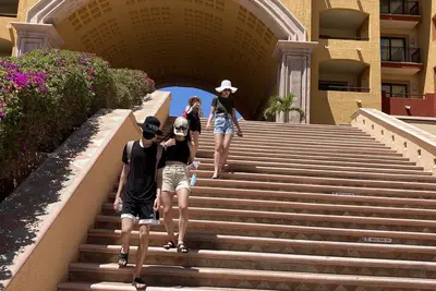 Image de Beach front resort near sister Resort - Grand Solmar Lands End