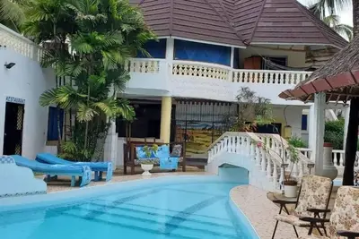 Image de 1 Bed Villa - Sleeps 2 - Smoking - Parking - Wifi