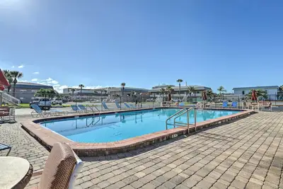 Image de 'The Palms' Cocoa Beach Condo: Walk to Beach!