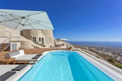 Image de Kamini Villa | 5-bedroom luxury villa in Pyrgos, Santorini