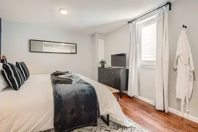 Image de Adorable 2 bedroom modern suite
