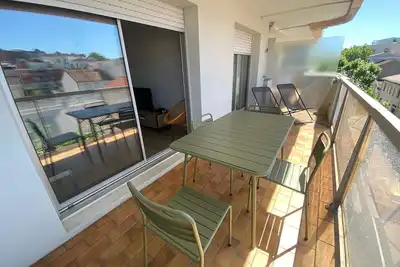 Image de Centre-ville Arcachon : Appartement T2 avec terrasse, wifi et parking, à 300m de la plage