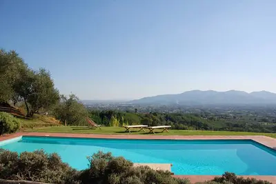 Image de Villa à Segromigno In Monte avec 6 chambres à coucher, 12 couchages