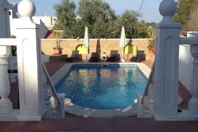 Villa avec piscine privée, terrasse, climatisation et Wi-Fi.