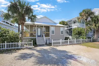 Image de 1 Story Sf Home in Barrier Dunes, Pet Friendly by Playground ~ Totally Beachin'